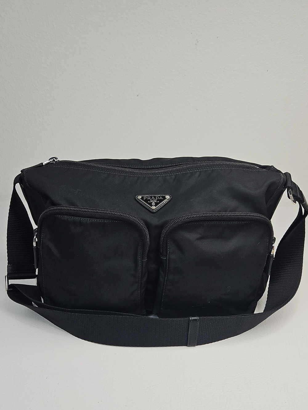 Authentic Prada Tessuto Nylon Multi-Pocket Messenger Crossbody Bag Nero Black